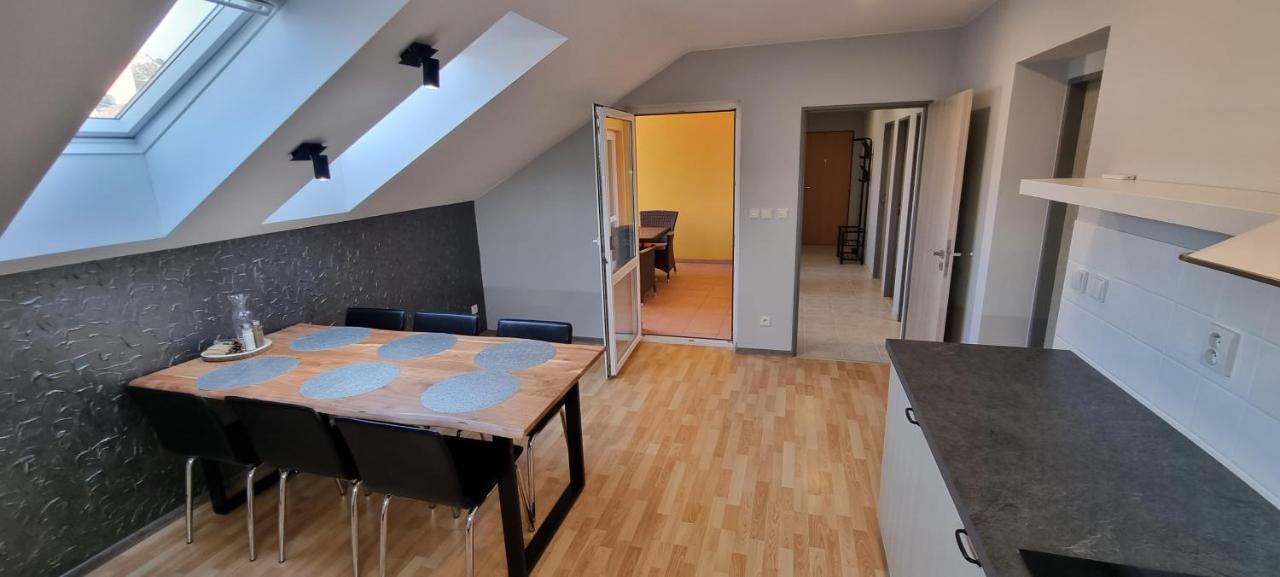 Apartman Viktorie Mikulov Exterior photo